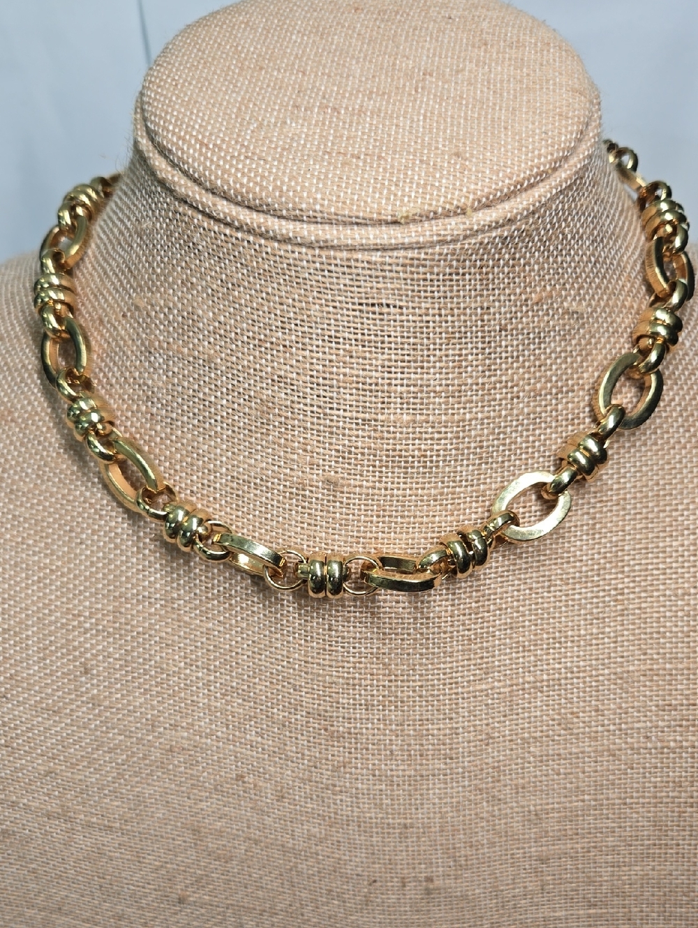 Elegant Francesca Visconti Gold-Tone Link Necklace - Women Jewelry